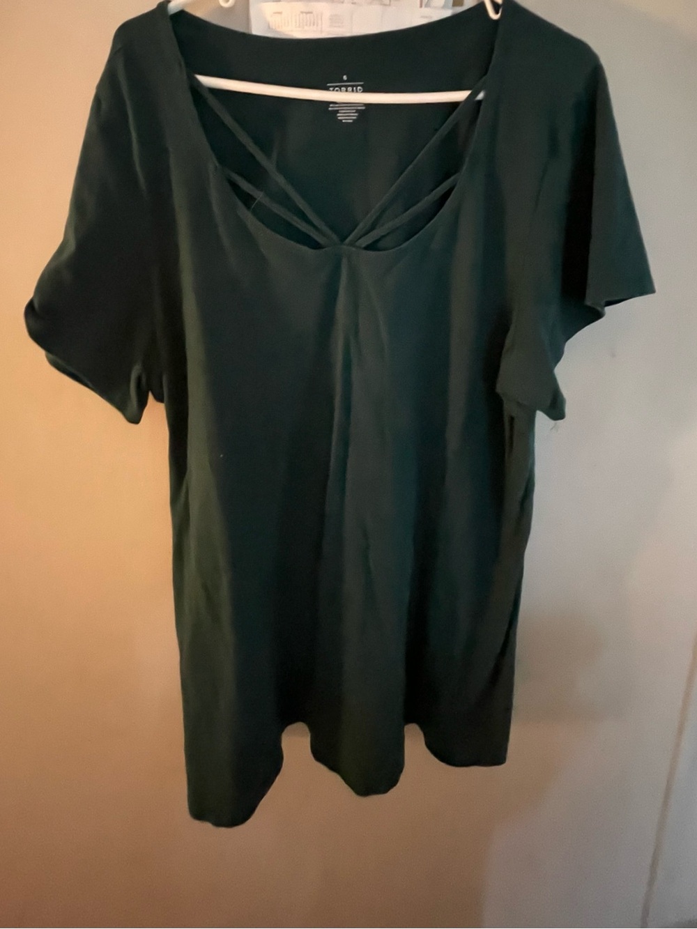 Torrid Dark Green Short Sleeve Crisscross V-Neck Tee